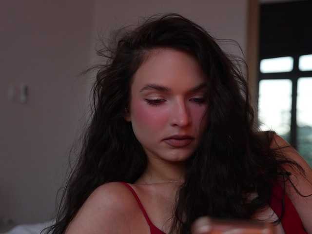 blackvelveet live cam preview