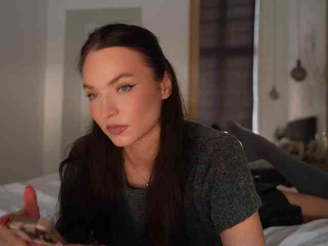 blackvelveet webcam