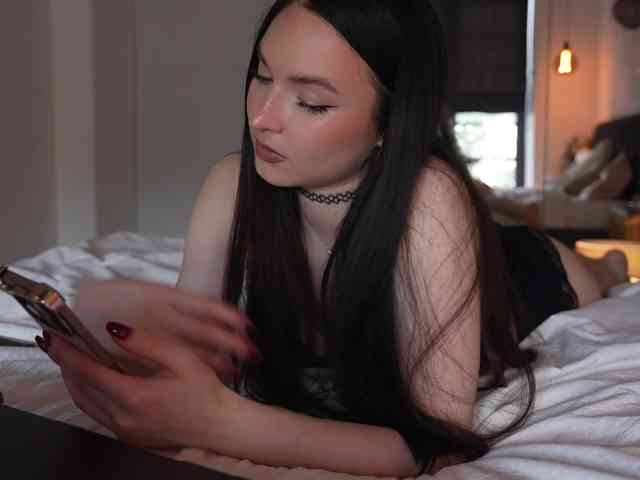 blackvelveet webcam