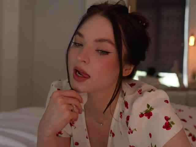blackvelveet webcam