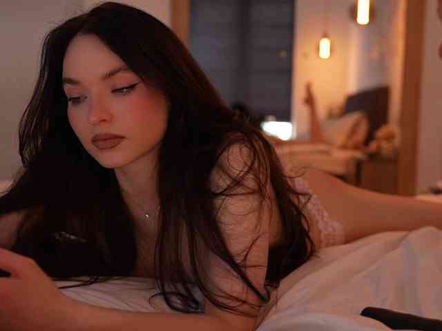 blackvelveet webcam