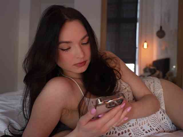 blackvelveet webcam