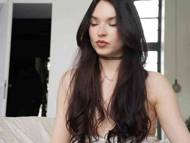 blackvelveet webcam