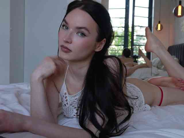 blackvelveet webcam
