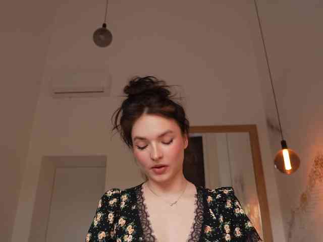 blackvelveet webcam