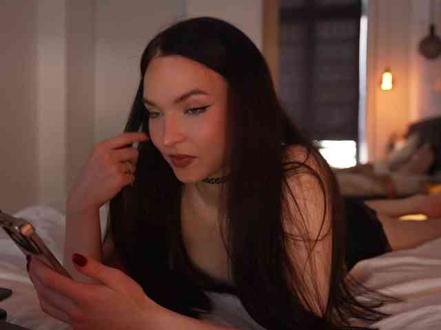 blackvelveet webcam