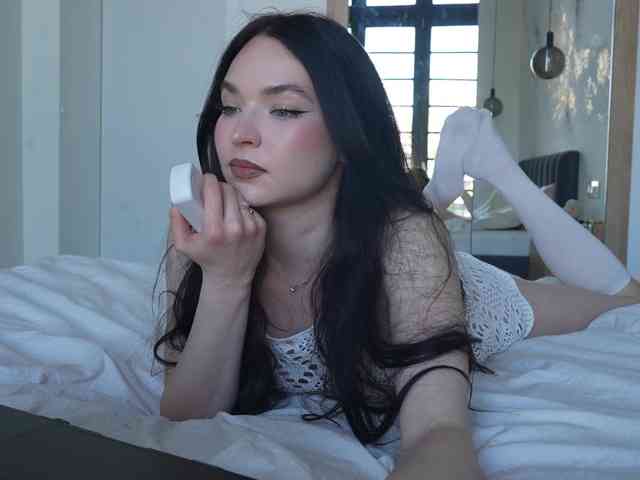 blackvelveet webcam