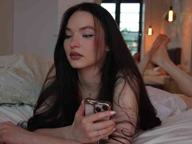 blackvelveet webcam