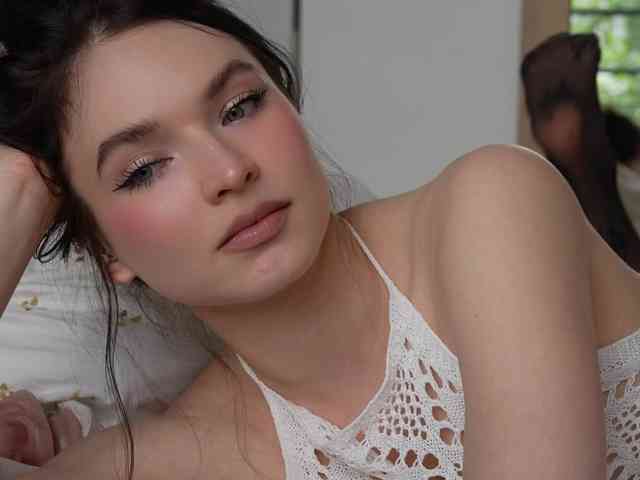 blackvelveet webcam
