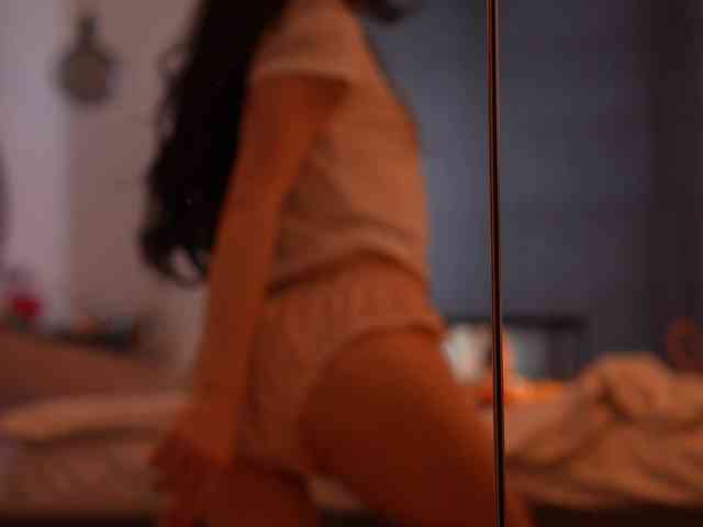 blackvelveet webcam