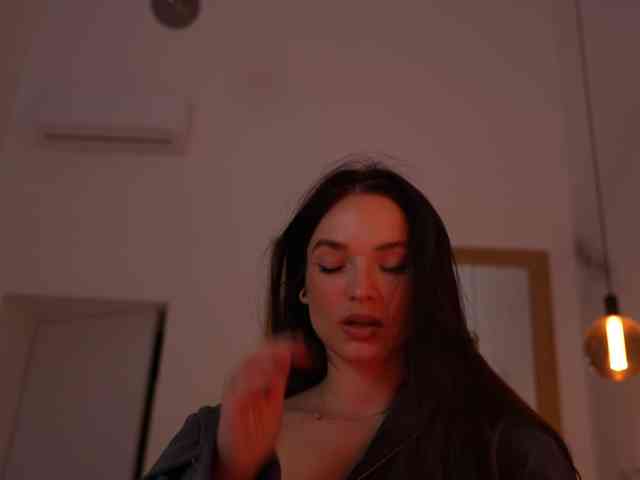 blackvelveet webcam