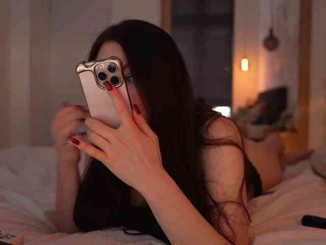 blackvelveet webcam