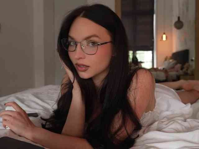 blackvelveet webcam