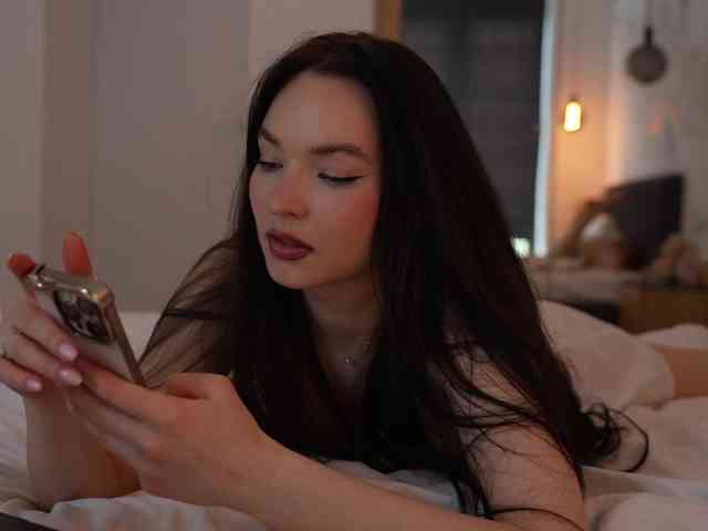 blackvelveet webcam