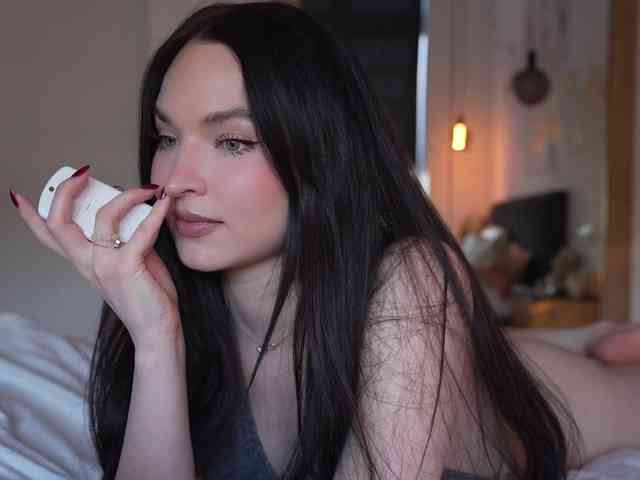 blackvelveet webcam
