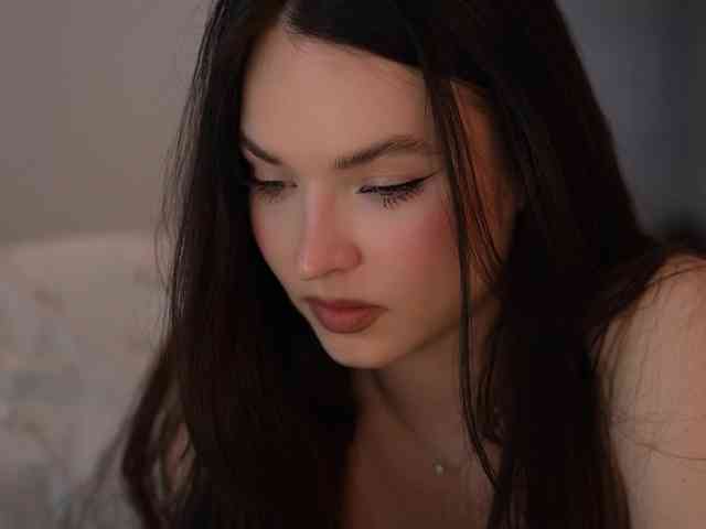 blackvelveet webcam