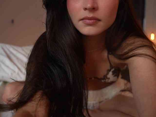 blackvelveet webcam