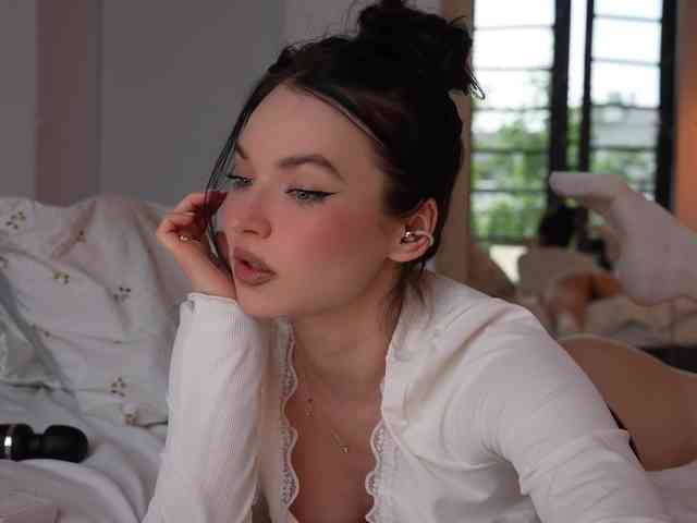 blackvelveet webcam