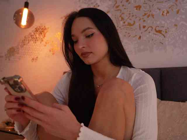 blackvelveet webcam