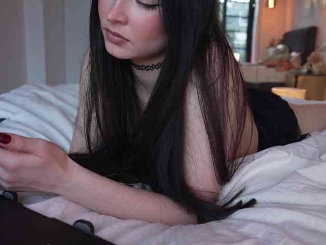 blackvelveet webcam