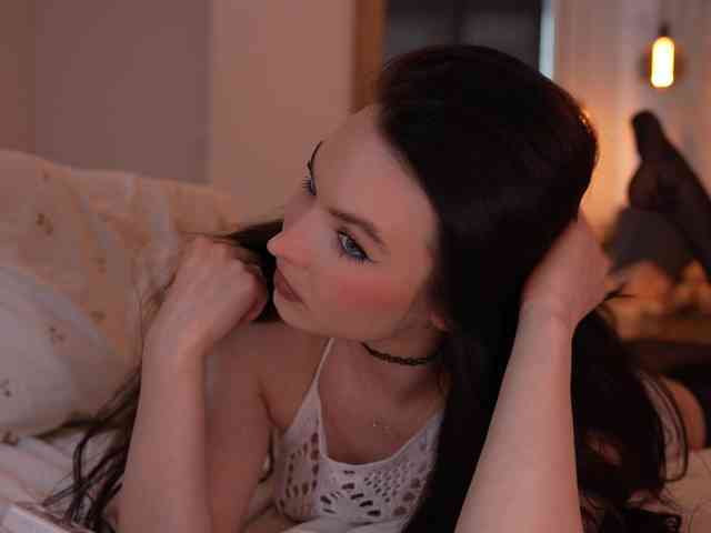 blackvelveet webcam