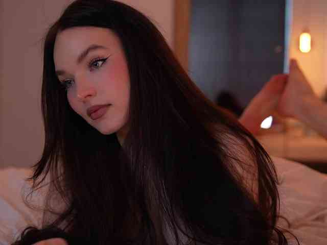 blackvelveet webcam