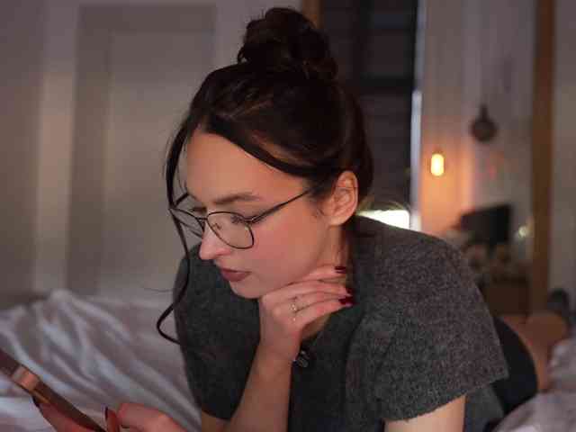 blackvelveet webcam