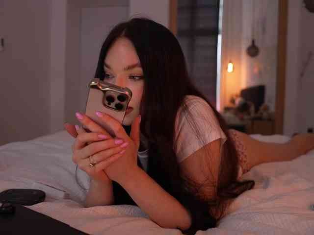 blackvelveet webcam