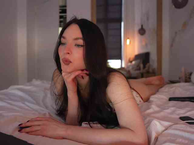 blackvelveet webcam