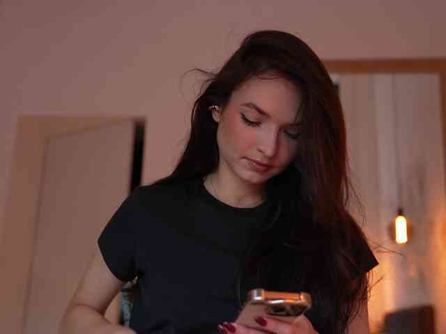 blackvelveet webcam