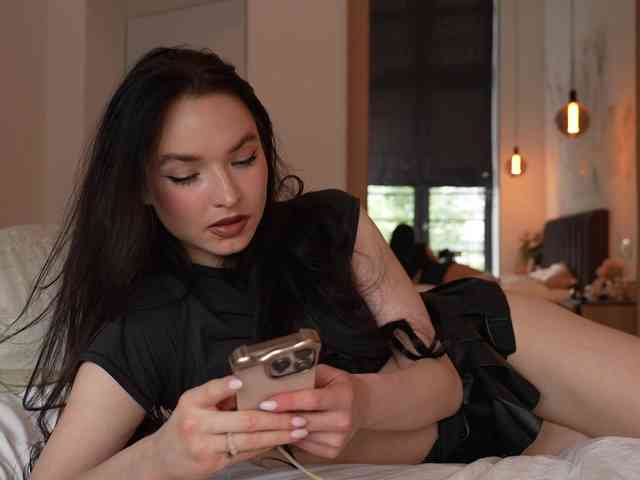 blackvelveet webcam