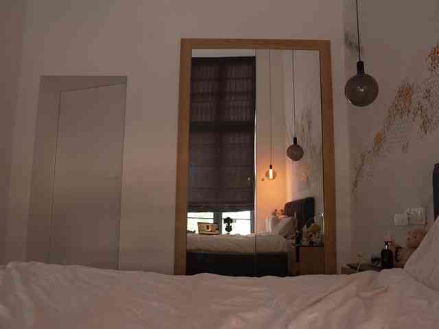 blackvelveet webcam