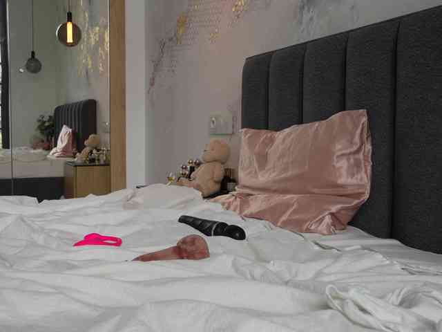 blackvelveet webcam