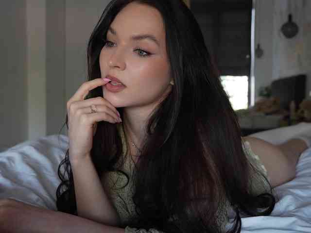 blackvelveet webcam