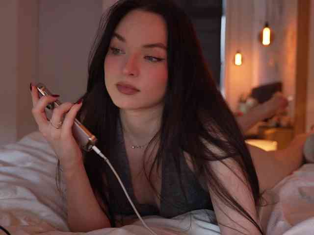 blackvelveet webcam