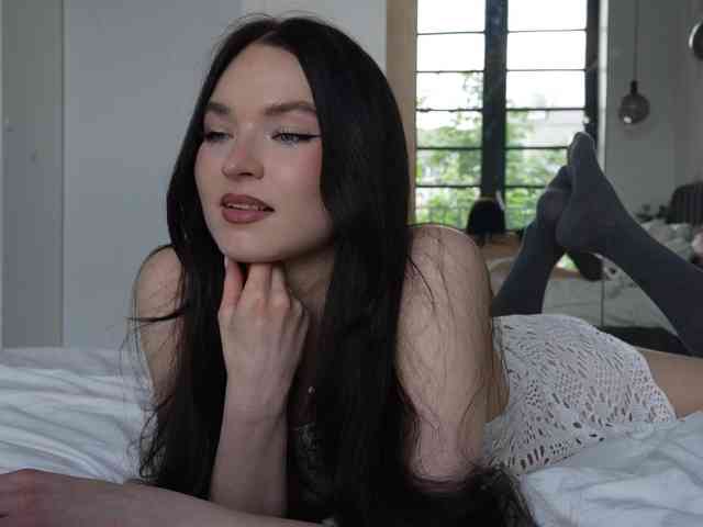 blackvelveet webcam