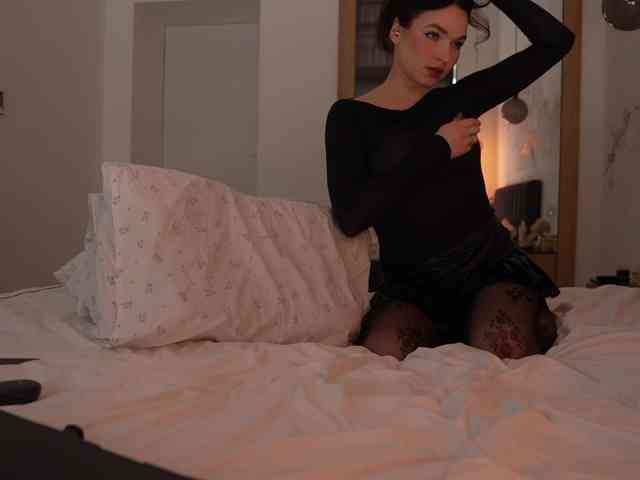 blackvelveet webcam