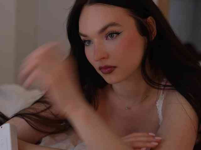 blackvelveet webcam