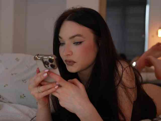 blackvelveet webcam