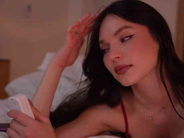 blackvelveet webcam