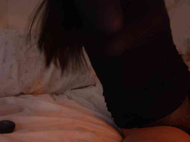 blackvelveet webcam
