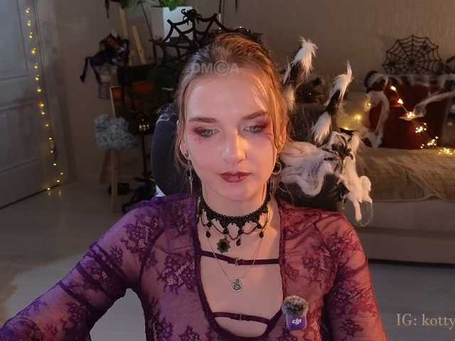 KOTTYAA live cam on BongaCams