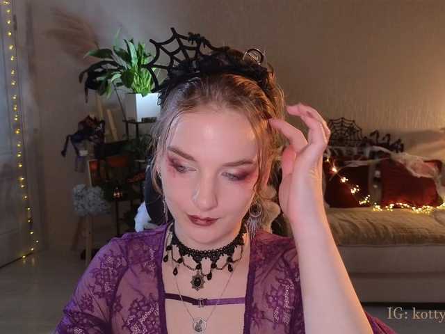 KOTTYAA live cam on BongaCams