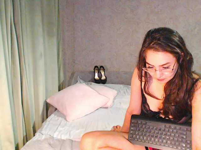 Jussysweet live cam on BongaCams