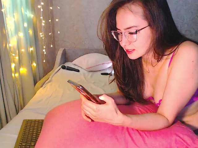 Jussysweet live cam on BongaCams