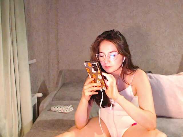 Jussysweet live cam on BongaCams
