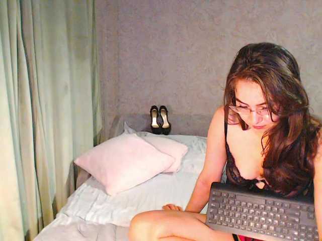 Jussysweet live cam on BongaCams