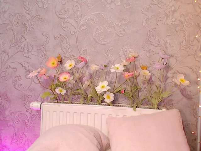 Jussysweet live cam on BongaCams
