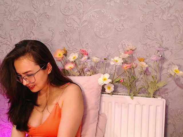 Jussysweet live cam on BongaCams
