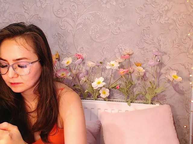 Jussysweet live cam on BongaCams